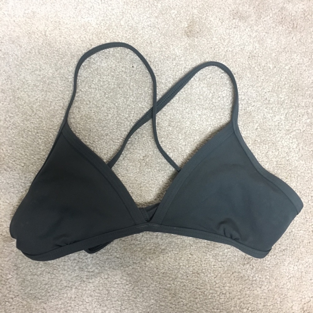 Jolyn triangle top